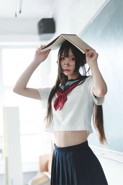 制服系列在线观看,时尚与身份的交织之旅